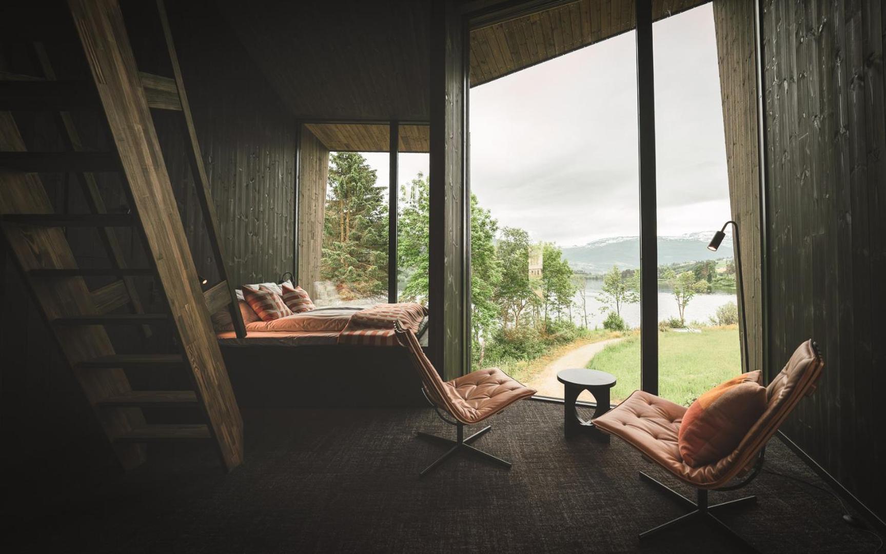 Elva Hotel Skulestadmo Екстериор снимка