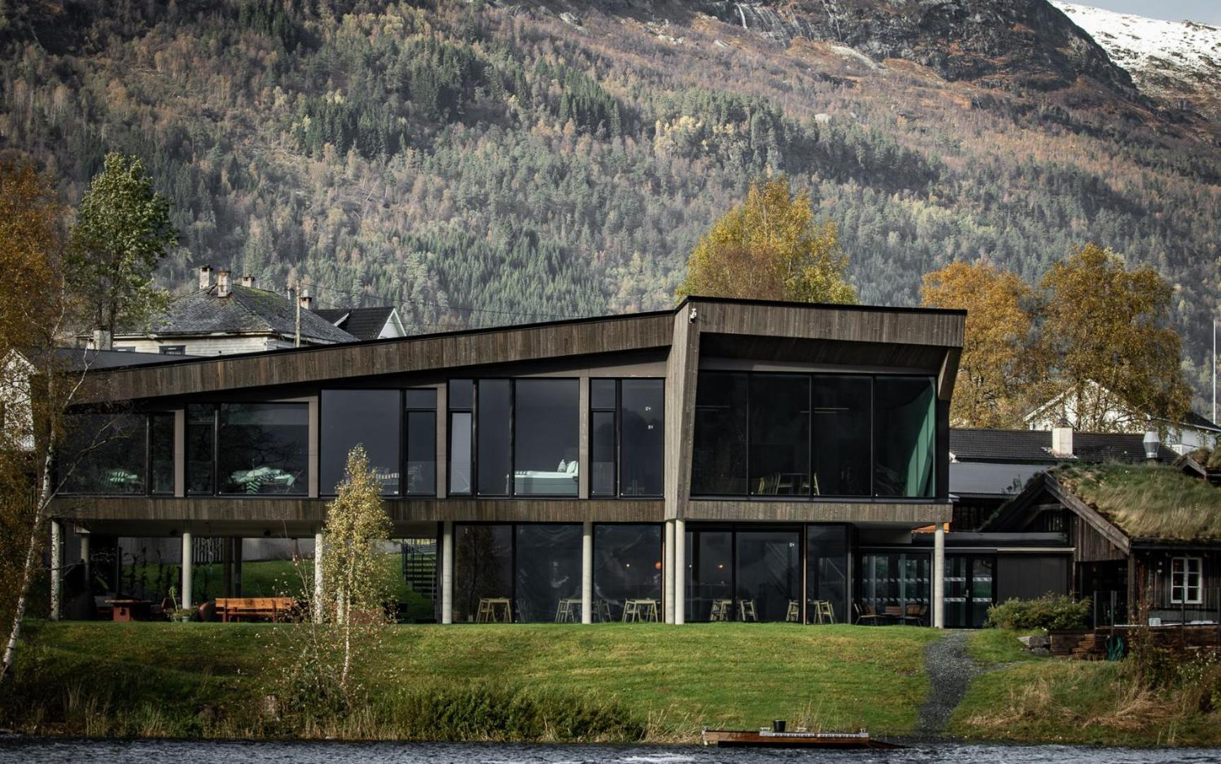 Elva Hotel Skulestadmo Екстериор снимка