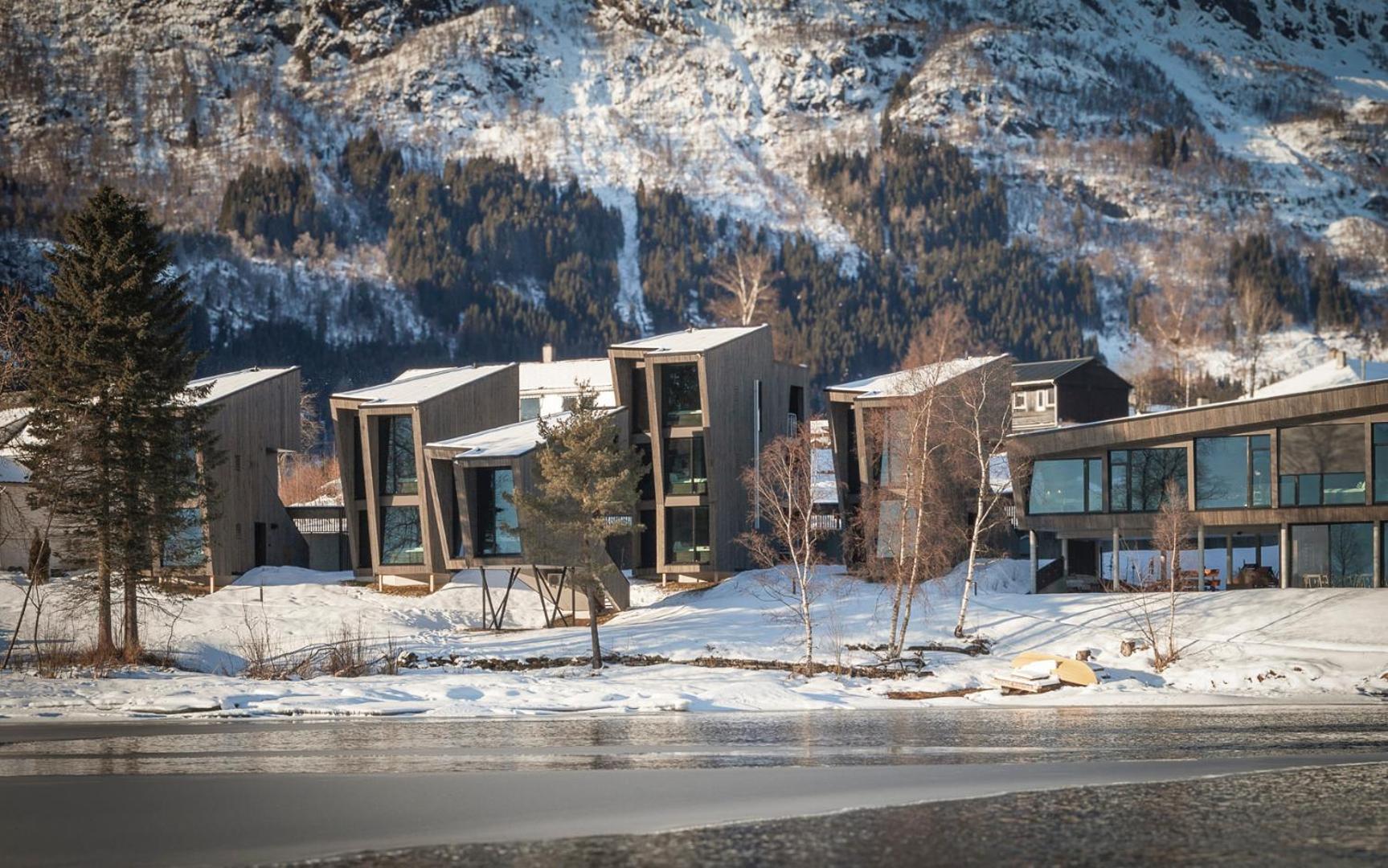 Elva Hotel Skulestadmo Екстериор снимка